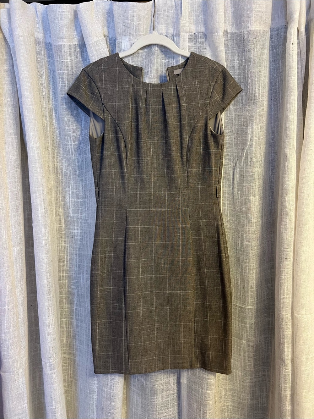 Gray Plaid Cap-Sleeve Midi Sheath Dress